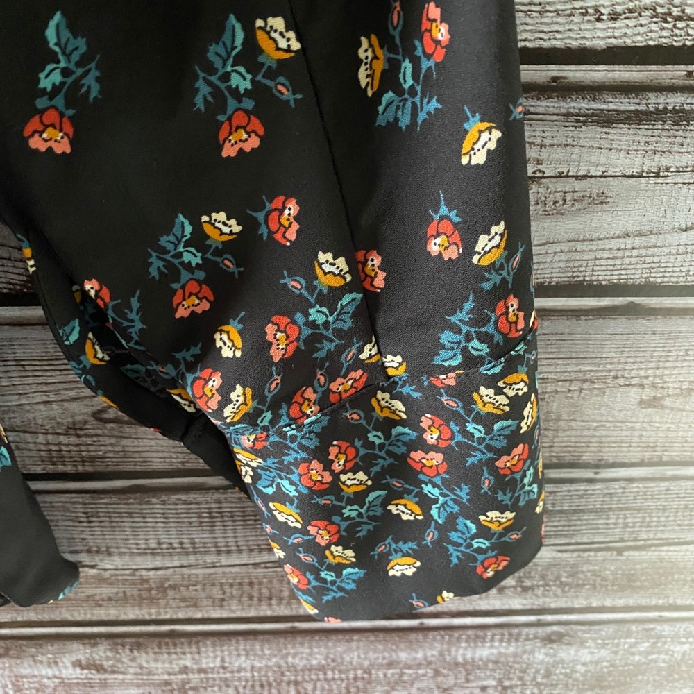 LOFT Women's Long-Sleeved Blouse Size L Black Floral - Picture 3 of 6